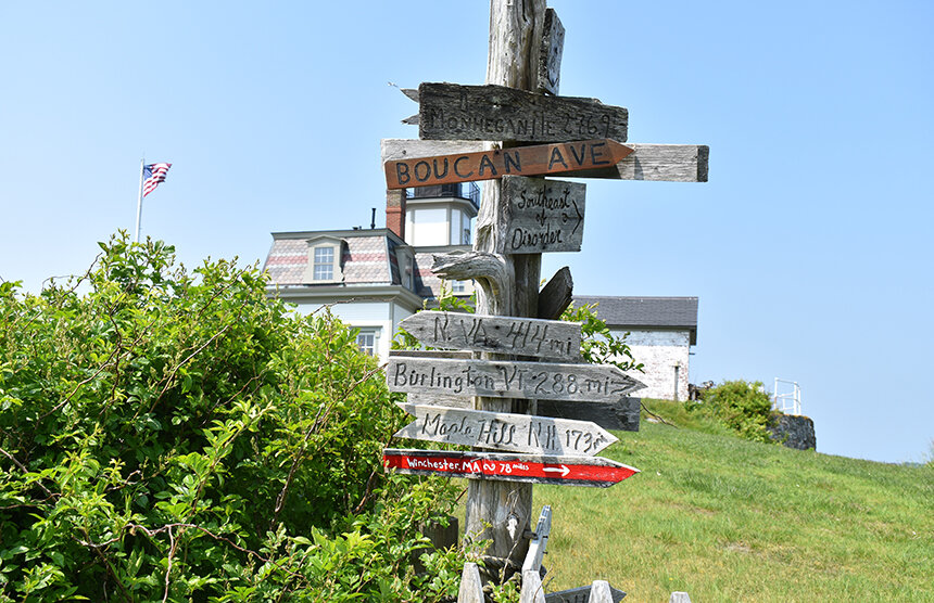 Rose Island sign